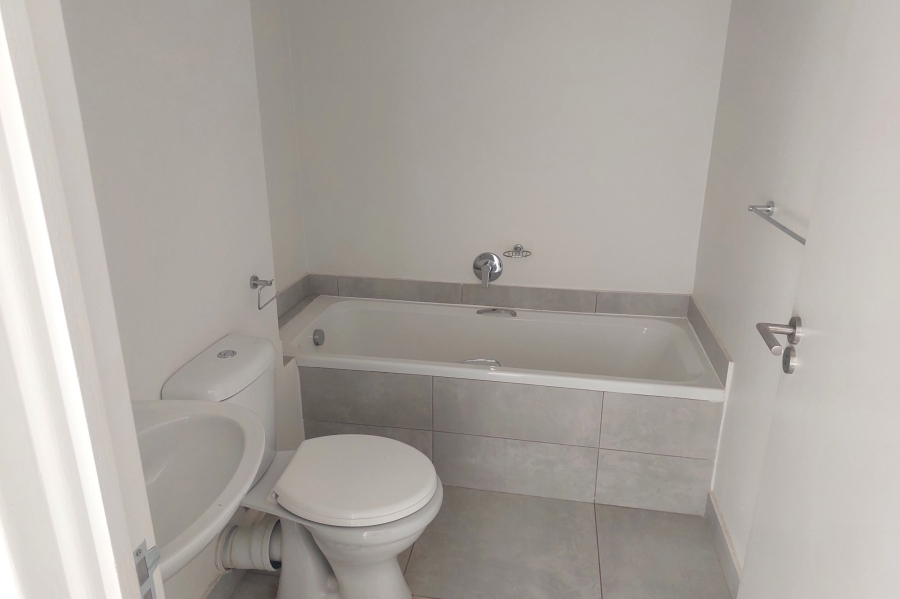 To Let 2 Bedroom Property for Rent in Lincoln Meade KwaZulu-Natal