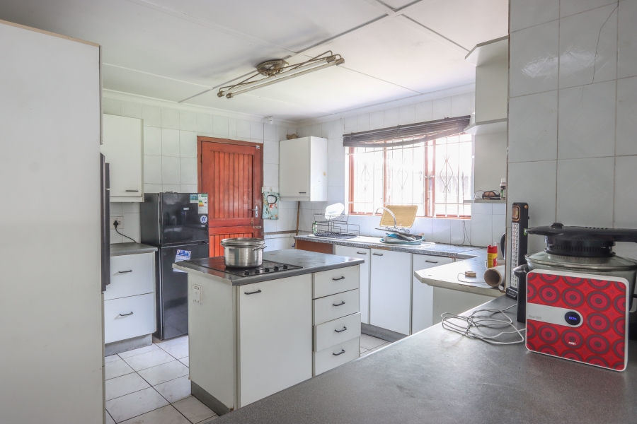 To Let 4 Bedroom Property for Rent in Westville Central KwaZulu-Natal