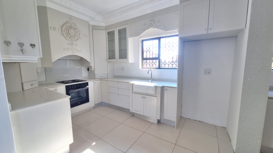 3 Bedroom Property for Sale in Amanzimtoti KwaZulu-Natal