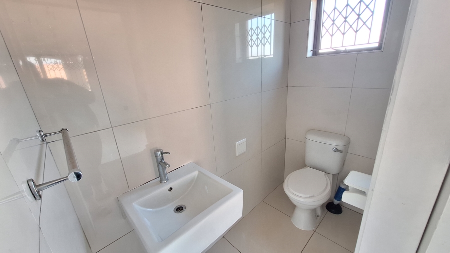 3 Bedroom Property for Sale in Amanzimtoti KwaZulu-Natal