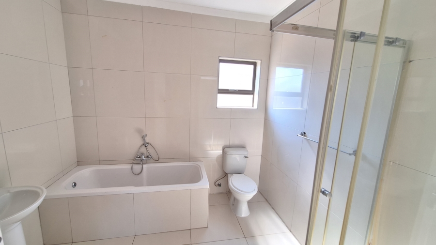 3 Bedroom Property for Sale in Amanzimtoti KwaZulu-Natal