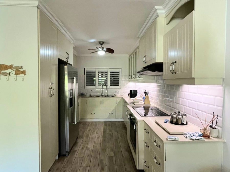 To Let 3 Bedroom Property for Rent in Compensation Beach KwaZulu-Natal