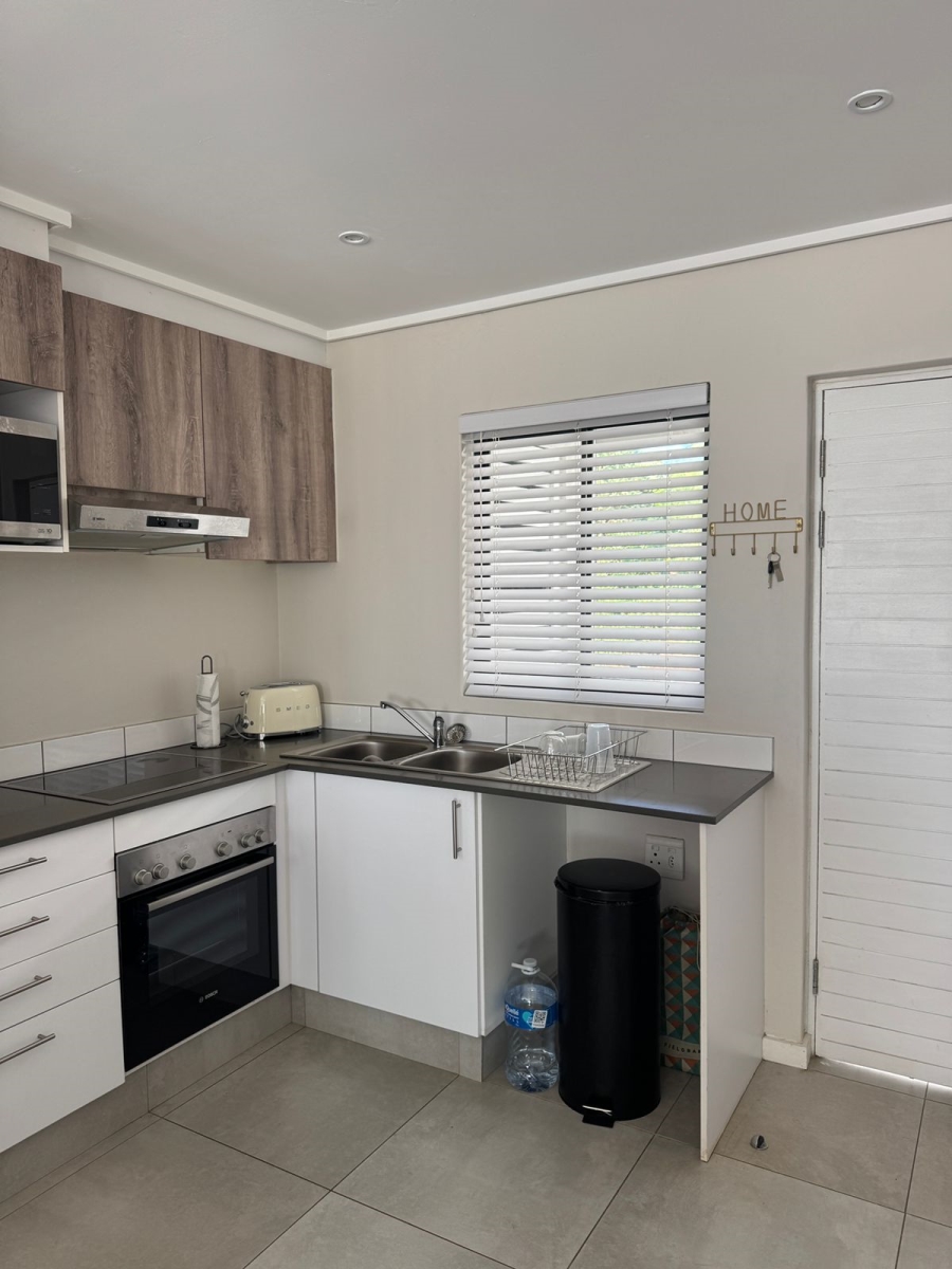 To Let 2 Bedroom Property for Rent in Waterfall KwaZulu-Natal