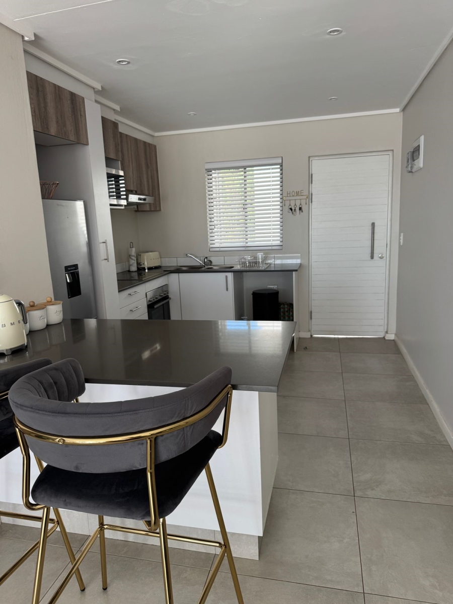 To Let 2 Bedroom Property for Rent in Waterfall KwaZulu-Natal