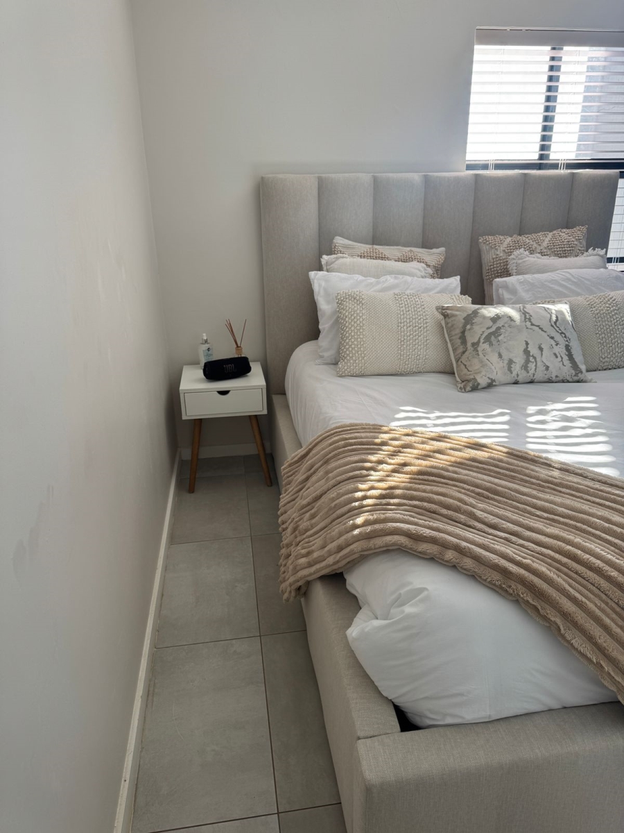 To Let 2 Bedroom Property for Rent in Waterfall KwaZulu-Natal