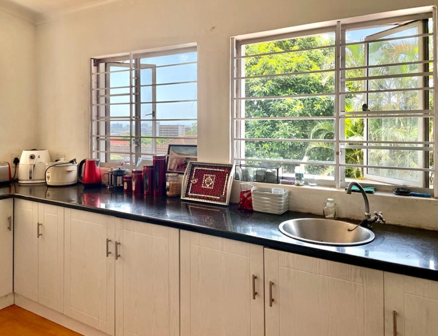 4 Bedroom Property for Sale in Glenwood KwaZulu-Natal
