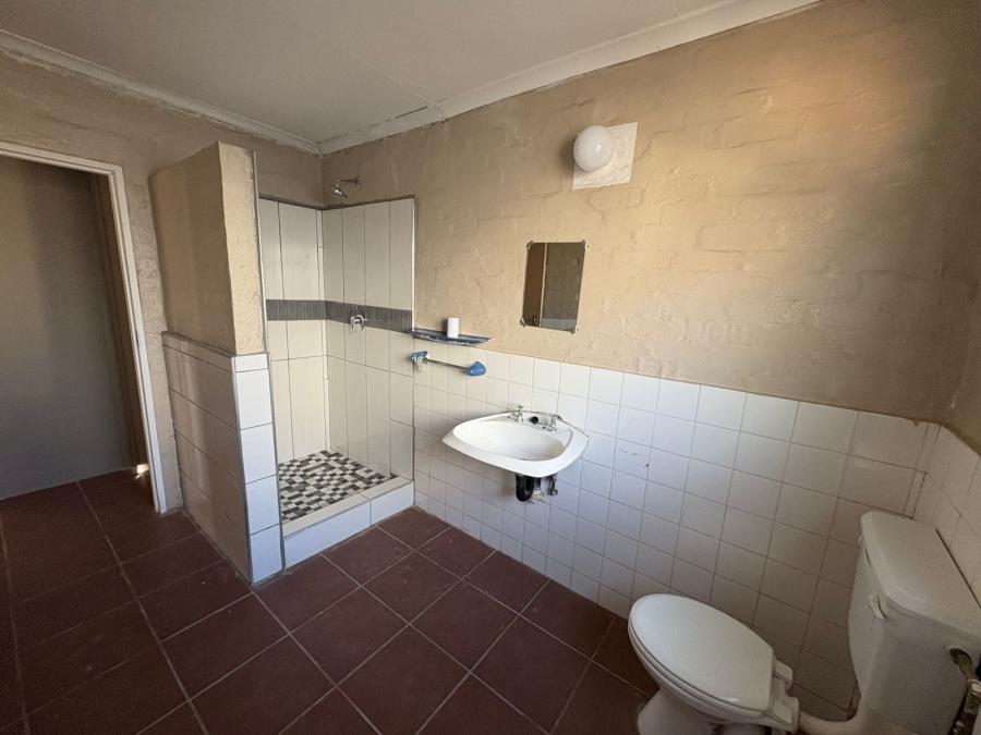 To Let 1 Bedroom Property for Rent in Signal Hill KwaZulu-Natal