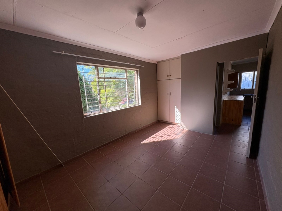 To Let 1 Bedroom Property for Rent in Signal Hill KwaZulu-Natal