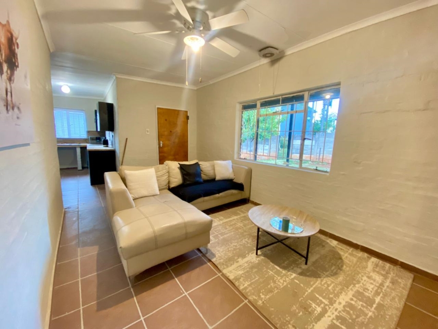To Let 1 Bedroom Property for Rent in Signal Hill KwaZulu-Natal