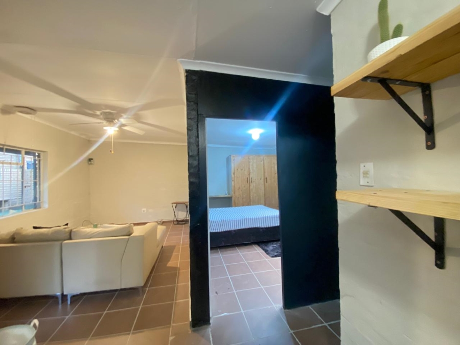To Let 1 Bedroom Property for Rent in Signal Hill KwaZulu-Natal