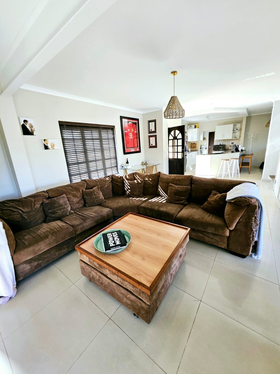 3 Bedroom Property for Sale in Clifton Hill Estate KwaZulu-Natal