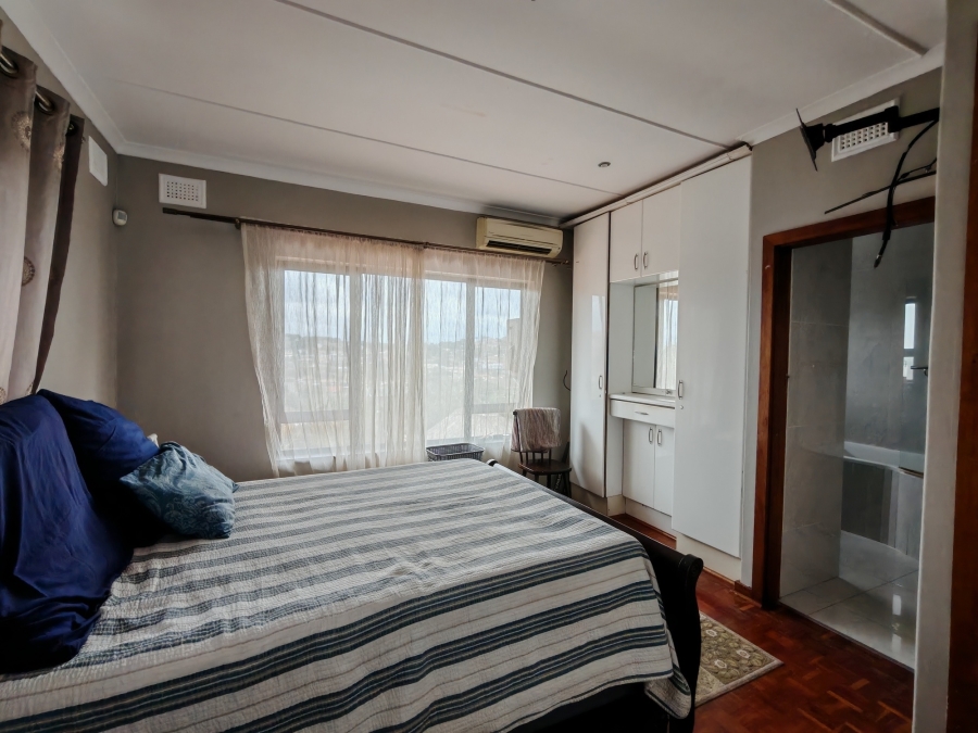 3 Bedroom Property for Sale in Ocean View KwaZulu-Natal