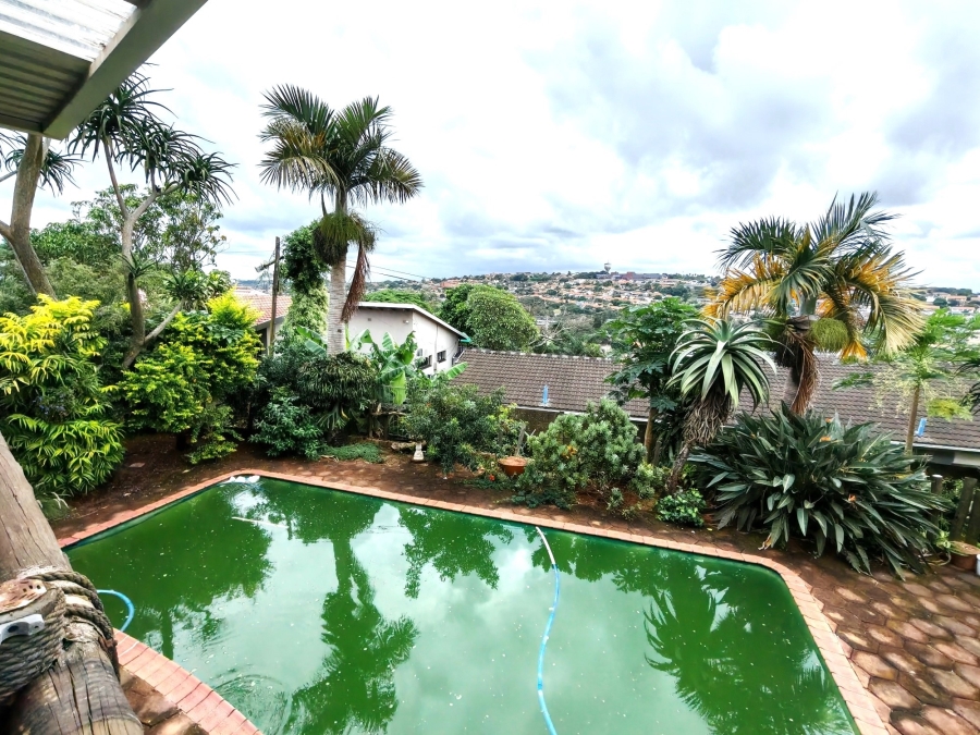 3 Bedroom Property for Sale in Ocean View KwaZulu-Natal