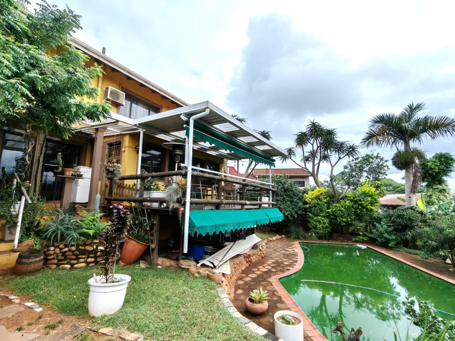 3 Bedroom Property for Sale in Ocean View KwaZulu-Natal