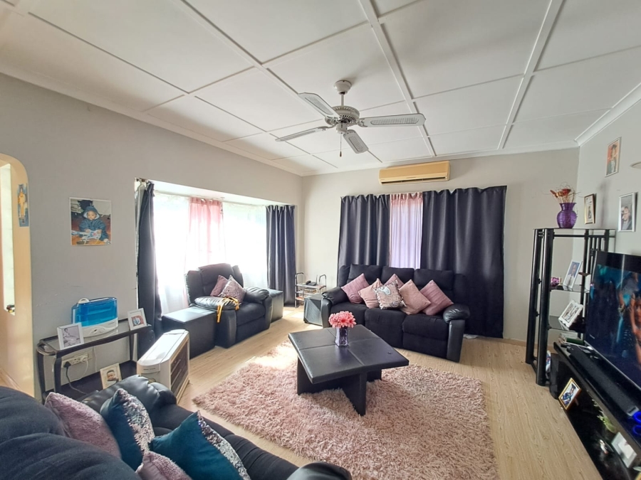 3 Bedroom Property for Sale in Glenwood KwaZulu-Natal