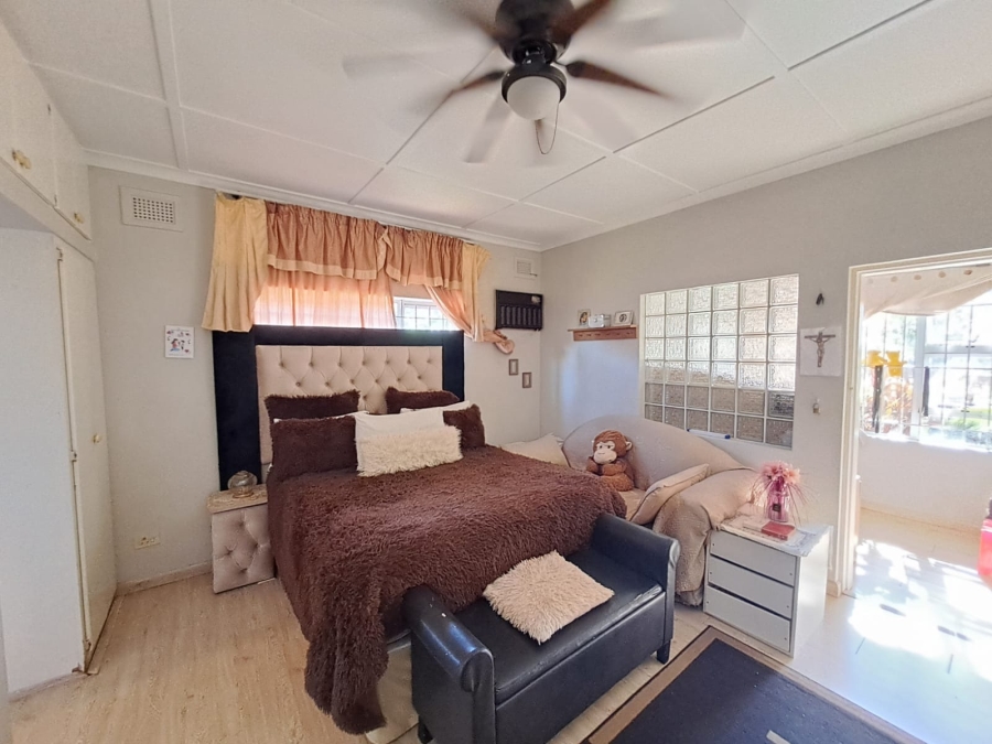 3 Bedroom Property for Sale in Glenwood KwaZulu-Natal
