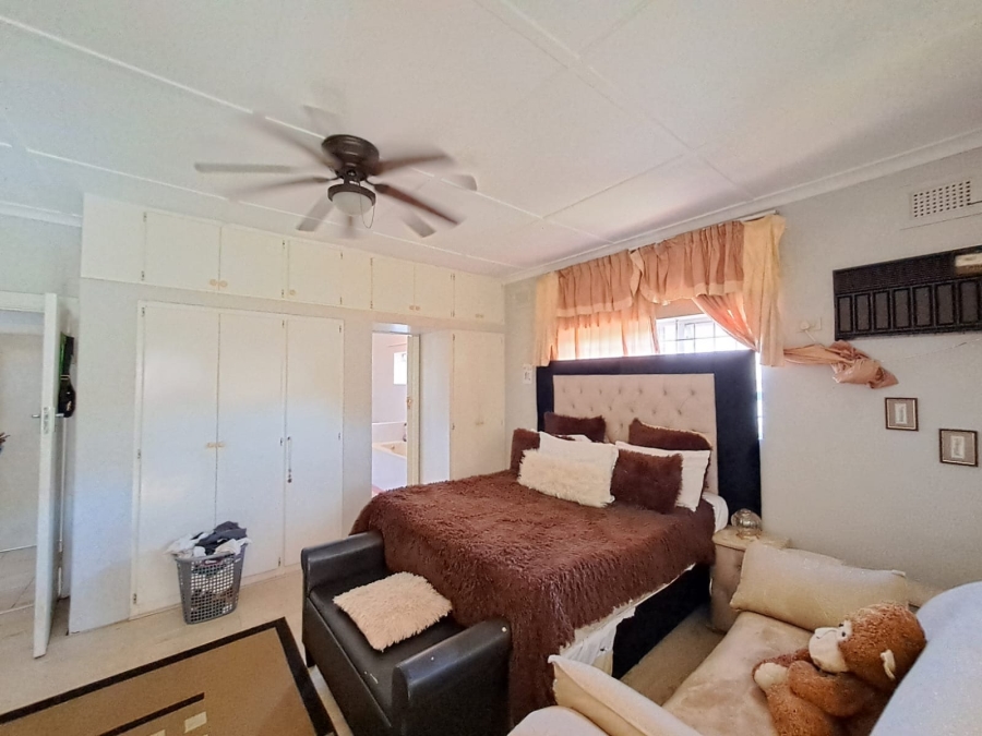 3 Bedroom Property for Sale in Glenwood KwaZulu-Natal