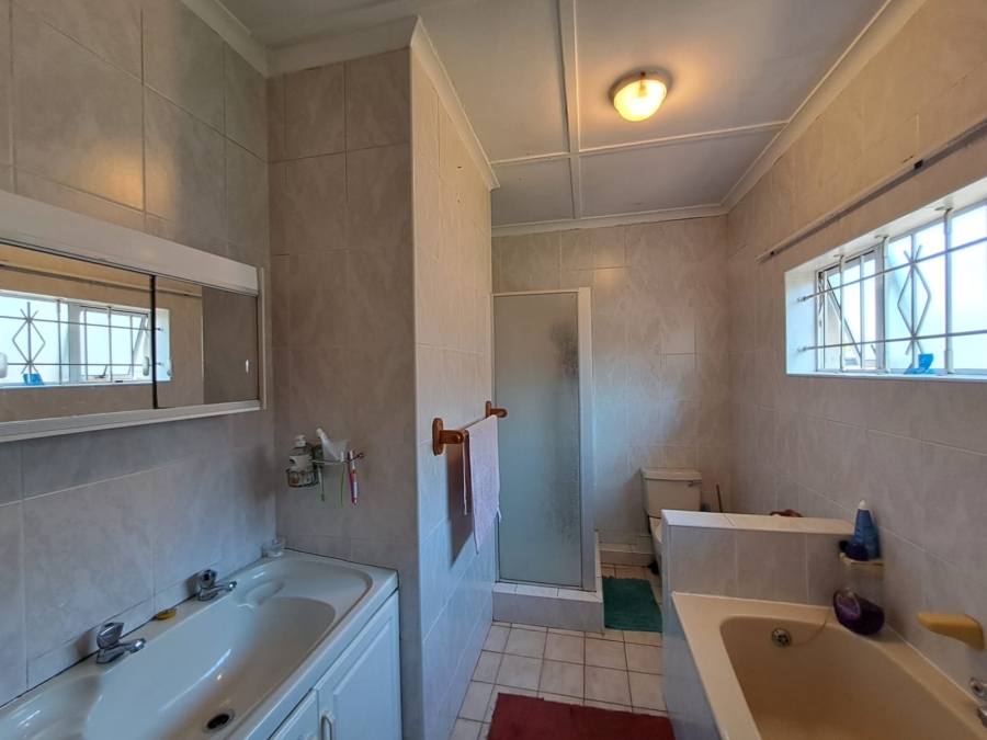 3 Bedroom Property for Sale in Glenwood KwaZulu-Natal