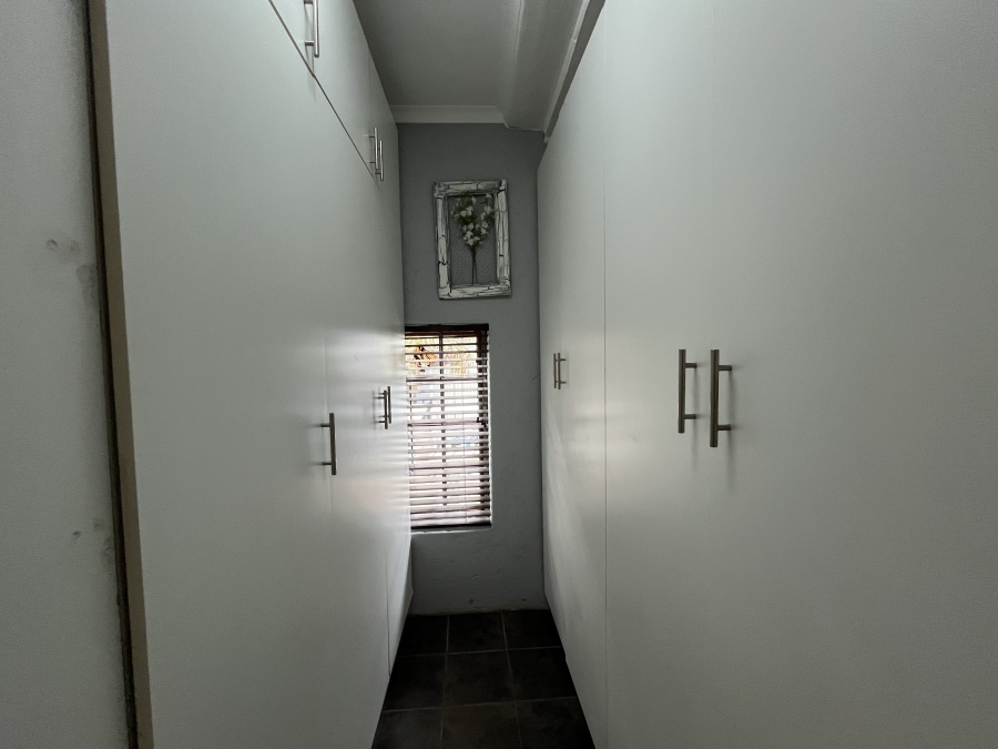 5 Bedroom Property for Sale in Ramsgate KwaZulu-Natal