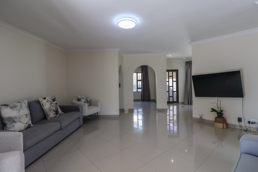 3 Bedroom Property for Sale in Rouken Glen KwaZulu-Natal