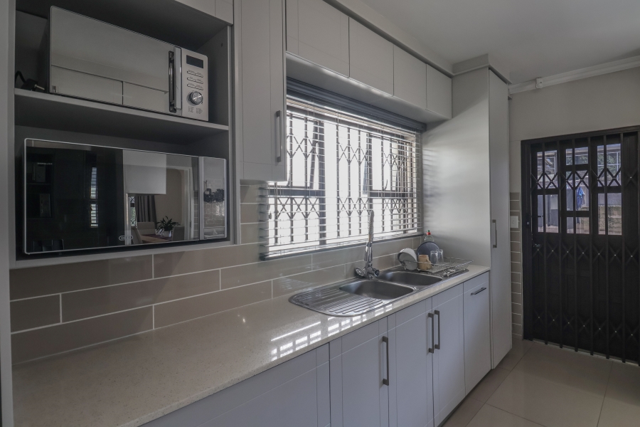 3 Bedroom Property for Sale in Rouken Glen KwaZulu-Natal