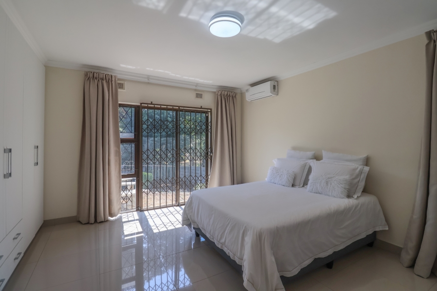 3 Bedroom Property for Sale in Rouken Glen KwaZulu-Natal