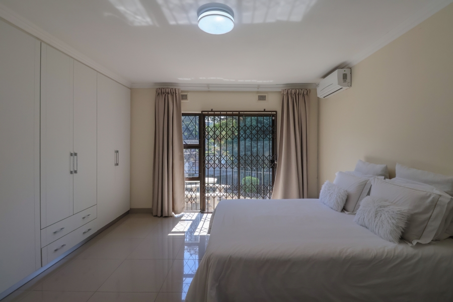 3 Bedroom Property for Sale in Rouken Glen KwaZulu-Natal