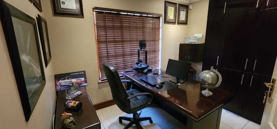 4 Bedroom Property for Sale in Chelmsfordville KwaZulu-Natal