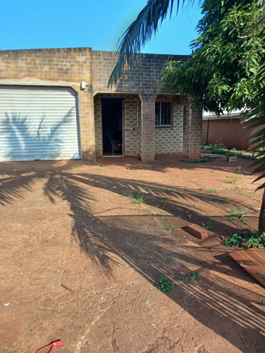 1 Bedroom Property for Sale in Empangeni Rural KwaZulu-Natal