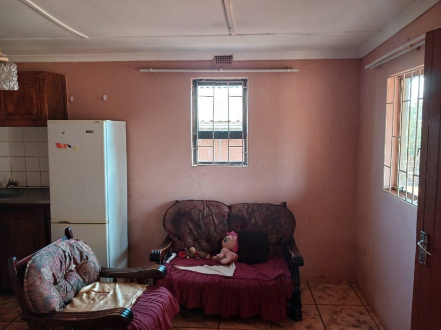 1 Bedroom Property for Sale in Empangeni Rural KwaZulu-Natal