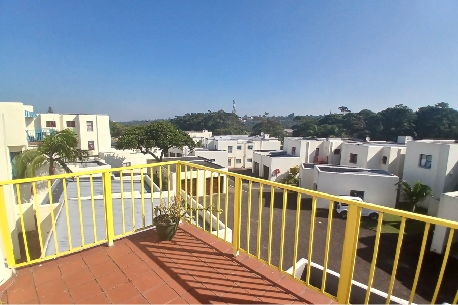 To Let 4 Bedroom Property for Rent in Uvongo KwaZulu-Natal