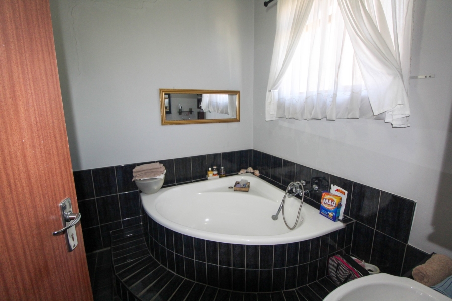 3 Bedroom Property for Sale in Grosvenor KwaZulu-Natal