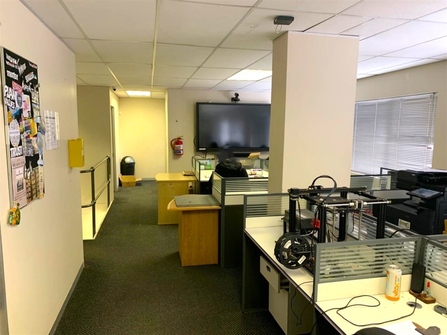 To Let commercial Property for Rent in Mount Edgecombe KwaZulu-Natal