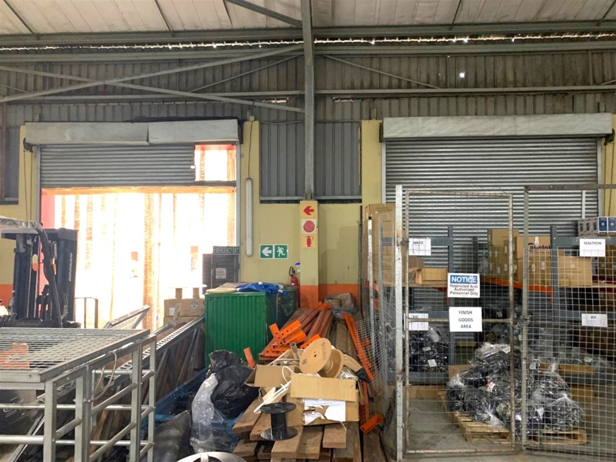 To Let commercial Property for Rent in Mount Edgecombe KwaZulu-Natal