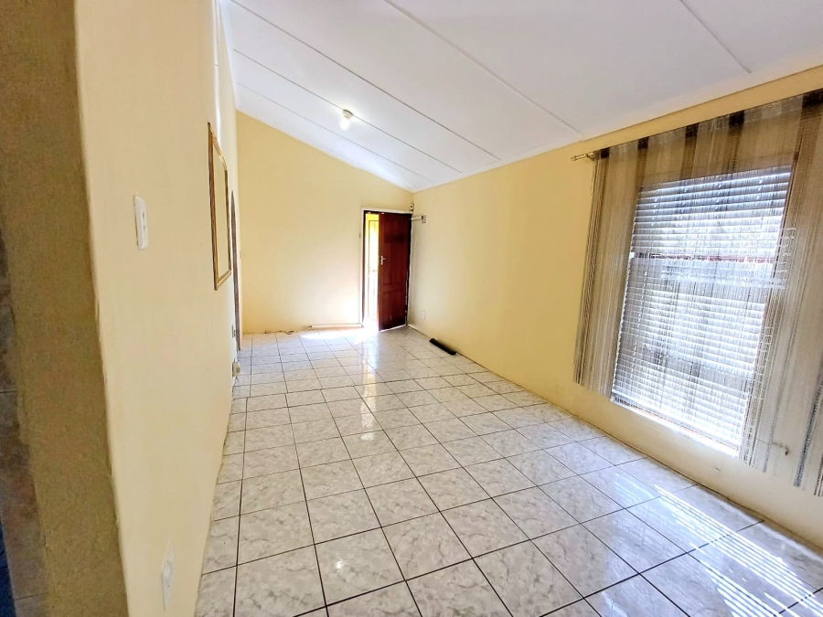 3 Bedroom Property for Sale in Newlands West KwaZulu-Natal