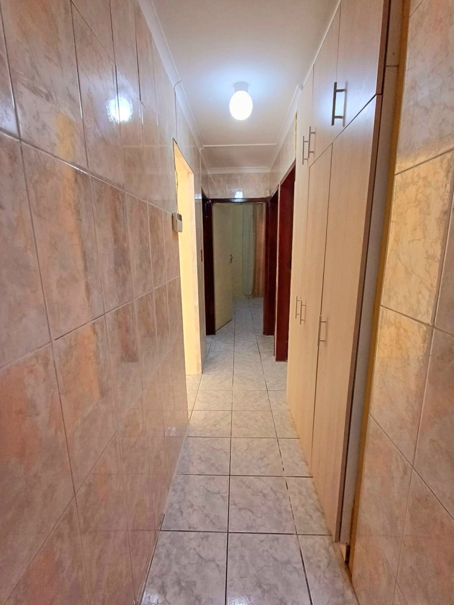 3 Bedroom Property for Sale in Newlands West KwaZulu-Natal