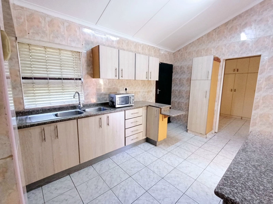 3 Bedroom Property for Sale in Newlands West KwaZulu-Natal