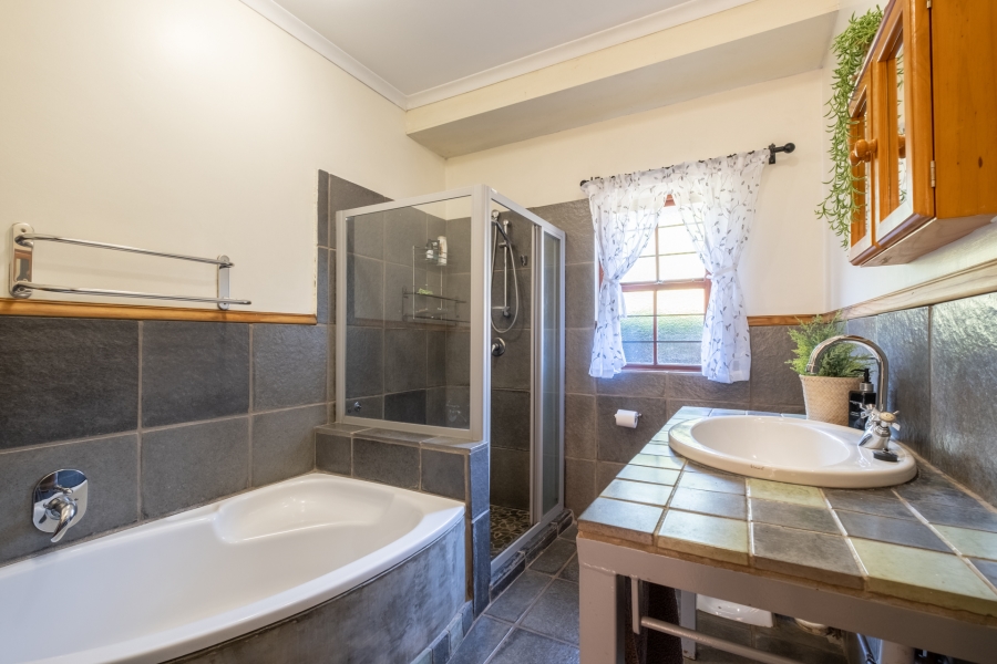 3 Bedroom Property for Sale in Leonard KwaZulu-Natal