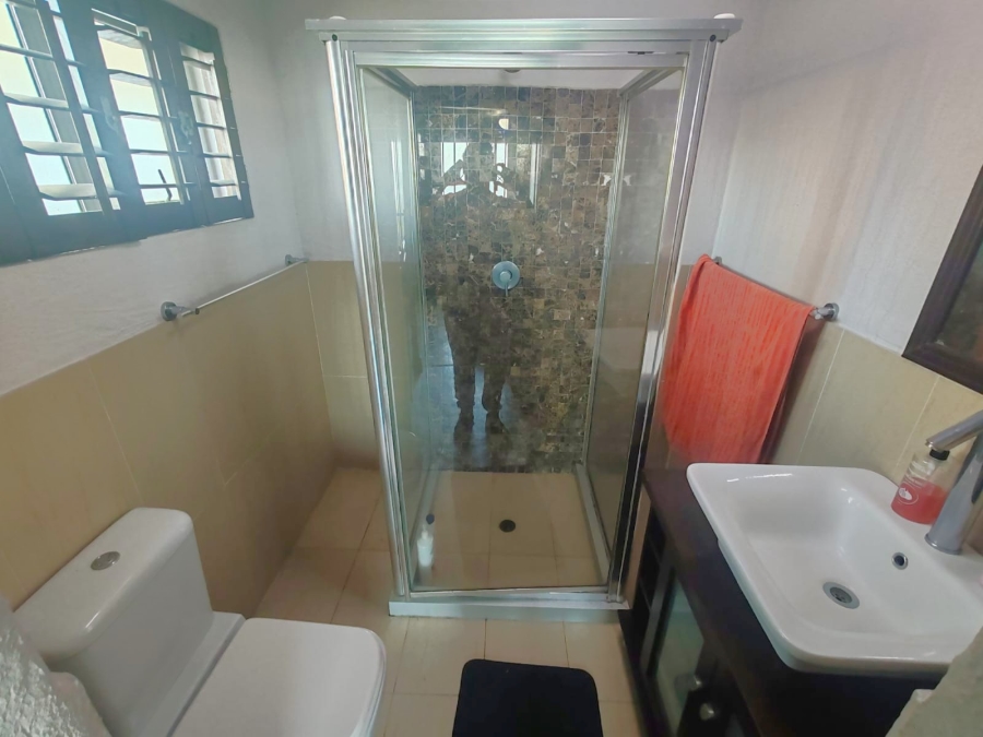 3 Bedroom Property for Sale in Lawrence Rocks KwaZulu-Natal