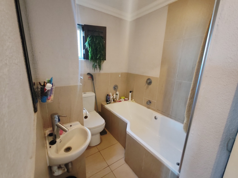 3 Bedroom Property for Sale in Lawrence Rocks KwaZulu-Natal