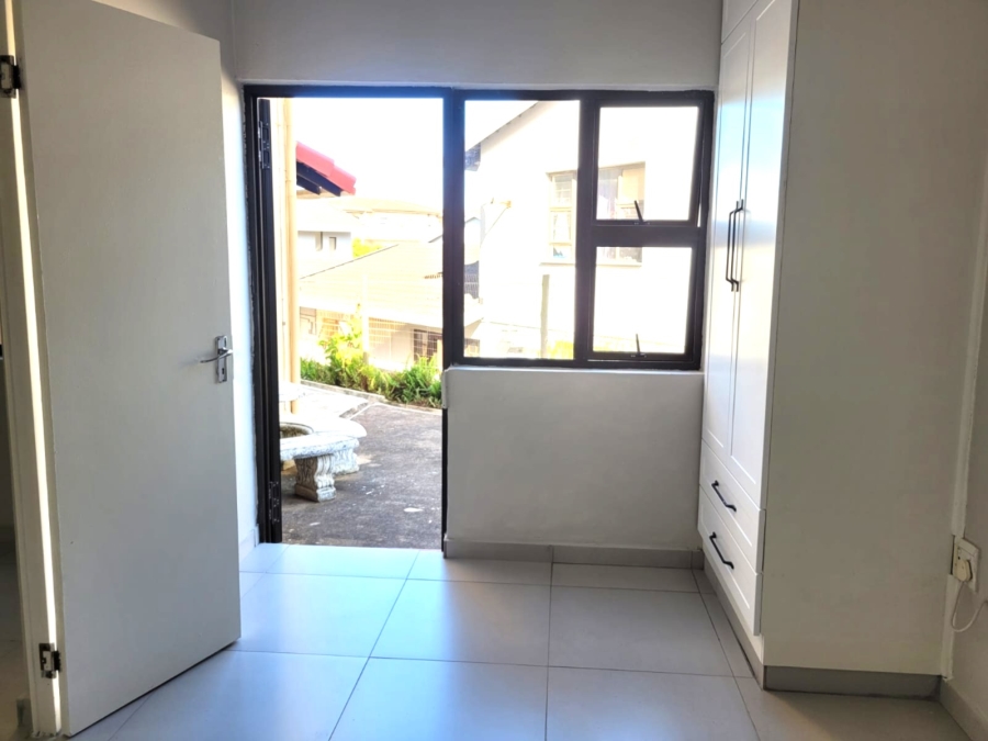 1 Bedroom Property for Sale in Uvongo Beach KwaZulu-Natal