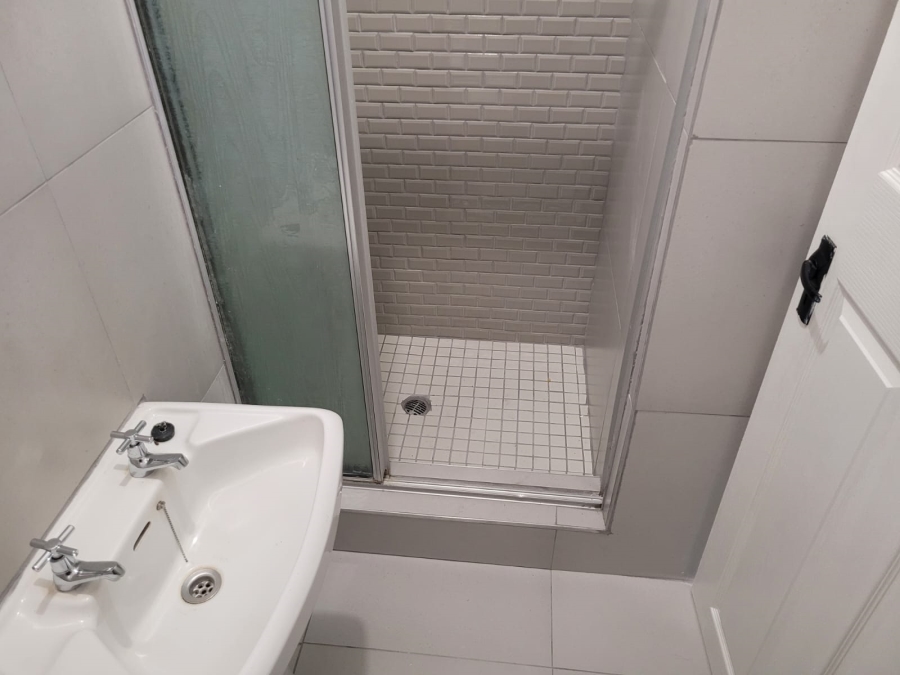 1 Bedroom Property for Sale in Uvongo Beach KwaZulu-Natal