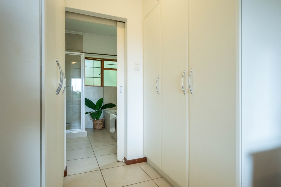 3 Bedroom Property for Sale in Waterfall KwaZulu-Natal