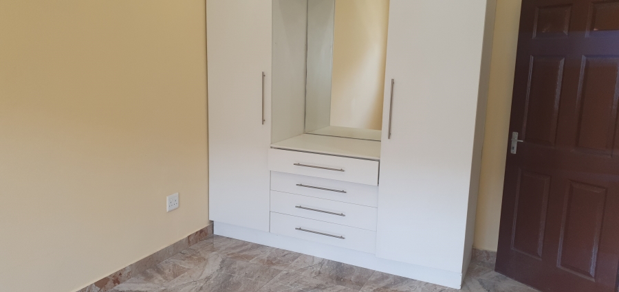 To Let 2 Bedroom Property for Rent in Bluff KwaZulu-Natal