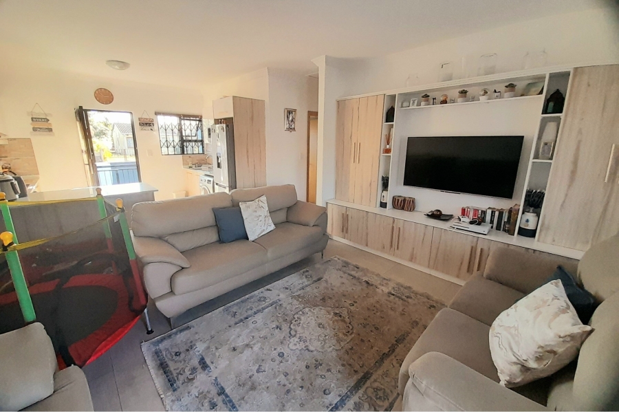 2 Bedroom Property for Sale in Trenance Manor KwaZulu-Natal