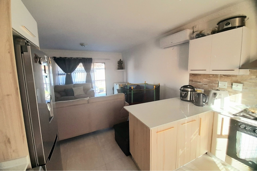 2 Bedroom Property for Sale in Trenance Manor KwaZulu-Natal
