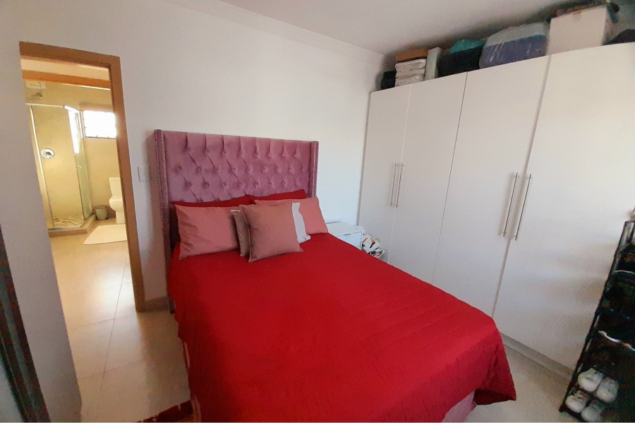 2 Bedroom Property for Sale in Trenance Manor KwaZulu-Natal