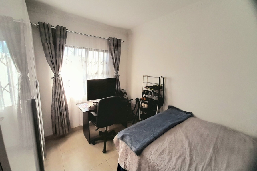 2 Bedroom Property for Sale in Trenance Manor KwaZulu-Natal