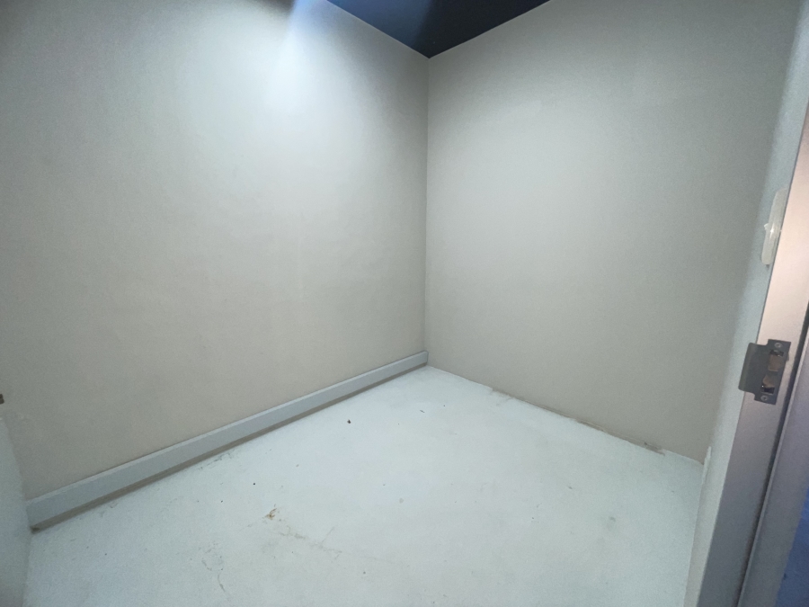 To Let commercial Property for Rent in Durban North KwaZulu-Natal
