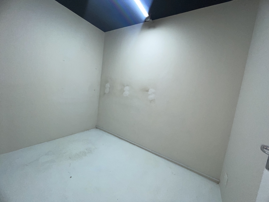 To Let commercial Property for Rent in Durban North KwaZulu-Natal
